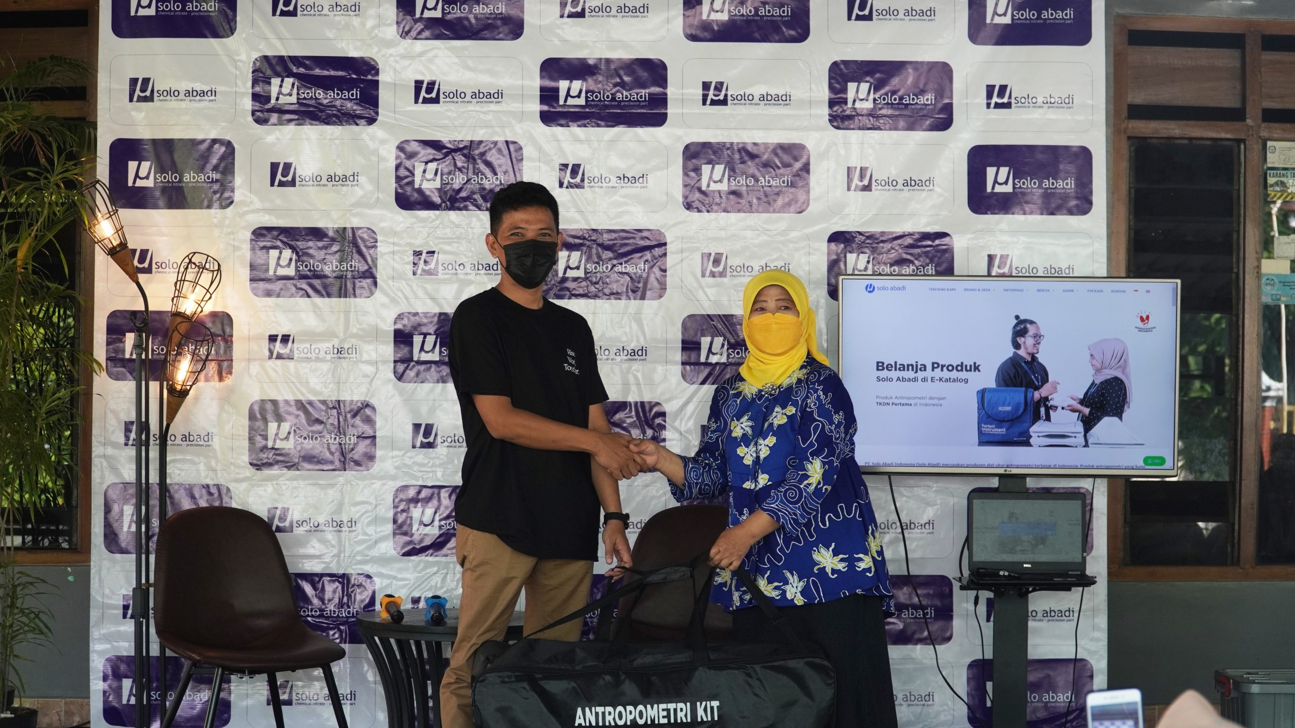 Selvi-Ananda-Gali-CSR-Penanganan Stunting-Antropometri-Kit