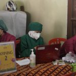 National Children's Immunization Month (BIAN) activities at the red rose posyandu joyotakan