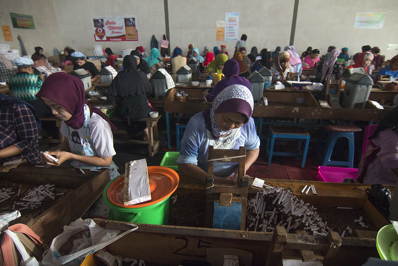 syarat mendirikan pabrik rokok