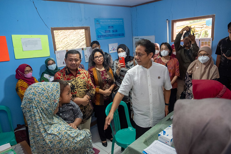 kunjungan kemenkes saat meninjau ke posyandu