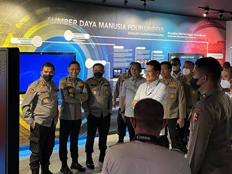 Stadiometer Alat Penerimaan Polri